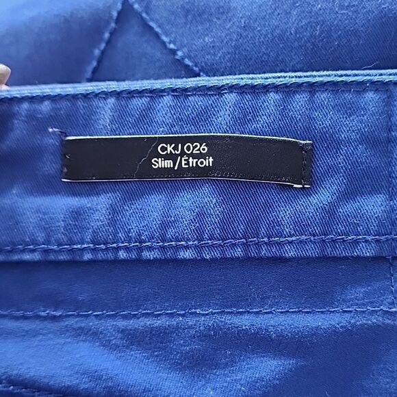 Calvin Klein-Jeans  - Picture 3 of 4